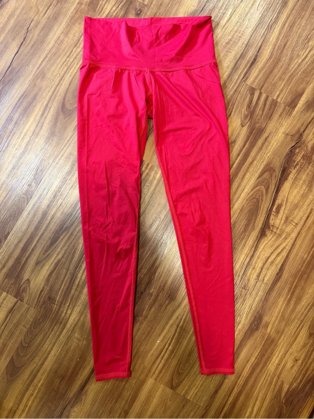 Teeki red hot